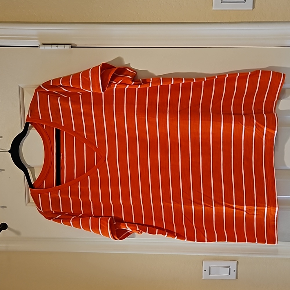 Ava and Viv Orange and White Striped V-neck Tee Size 2x